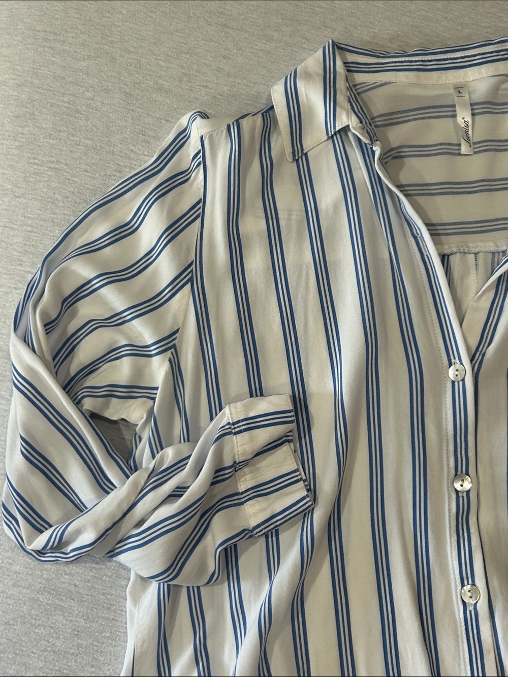 Leonisa Striped Button-Down Shirt in white and Blue Sz L - Picture 6 of 11